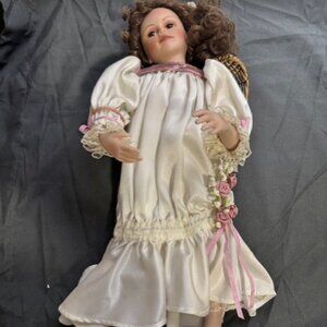 The Ashton Drake Galleries 93954 Serenity 18" Doll Garden of Innocence w/ Box